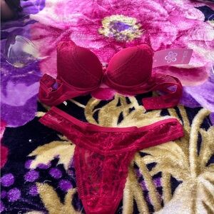 Elegant Red Lace Lingerie Set